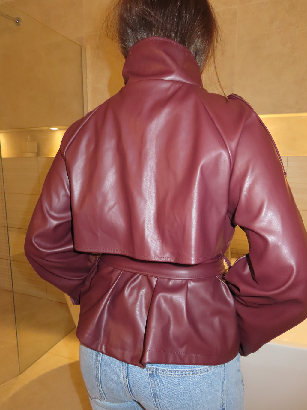 Veste trench courte en simili cuir