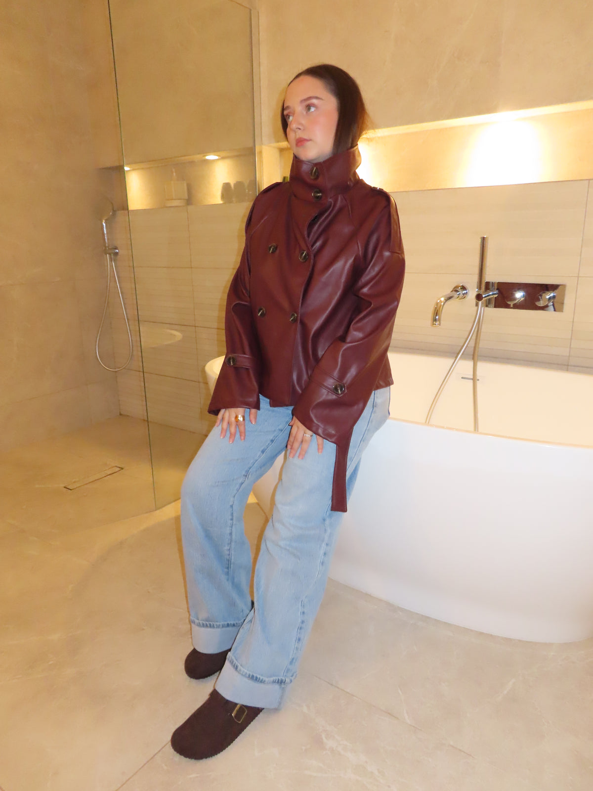 Veste trench courte en simili cuir