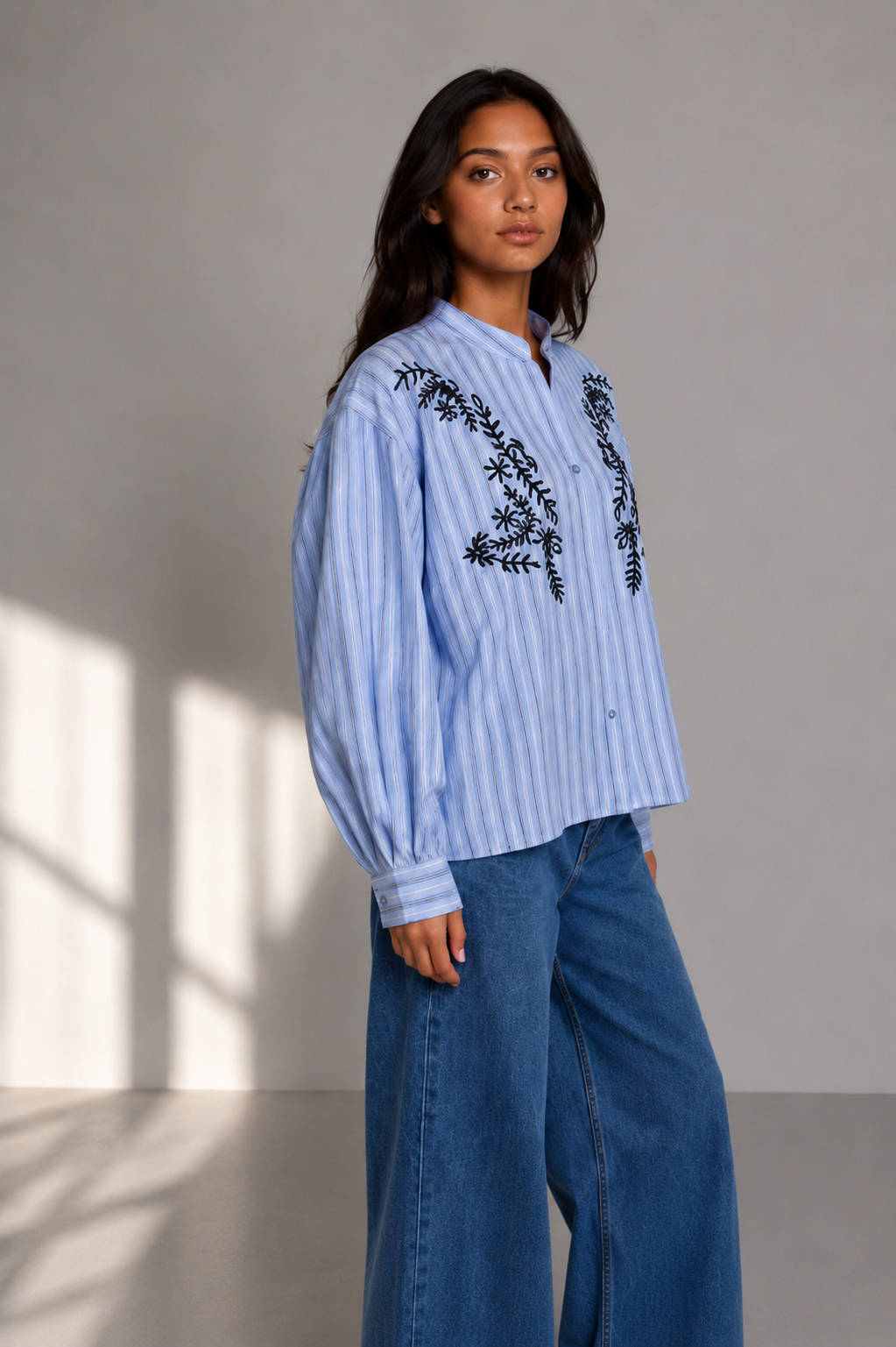 Chemise rayée brodée